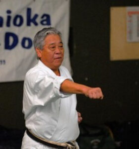 "Storia di karate, pugni e fagioli", film con Iwao Yoshioka e...